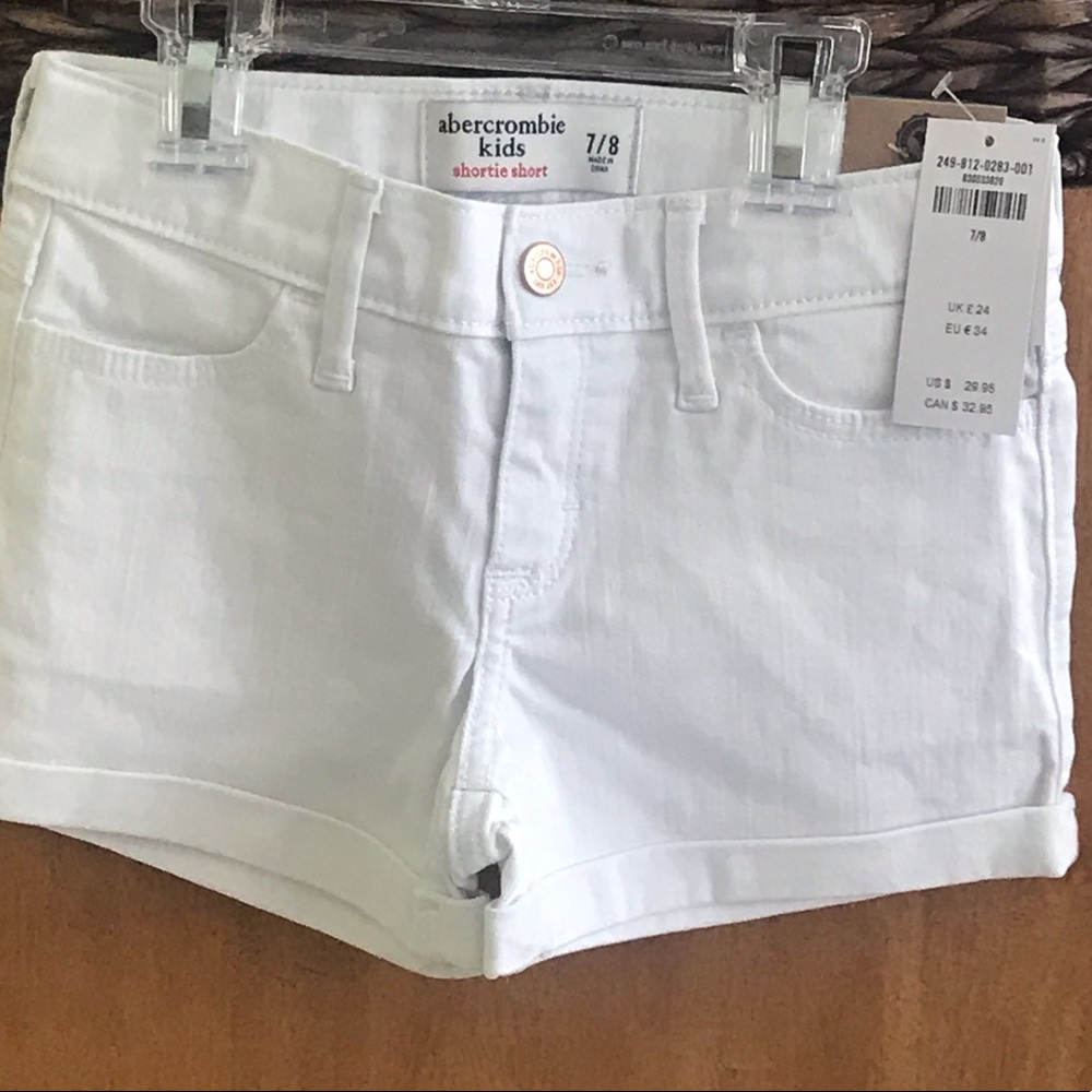 Abercrombie NWT Midrise White Shortie Short 7/8